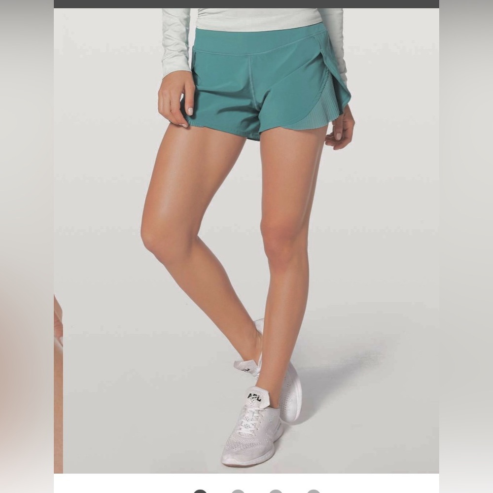 Lululemon Play Off The Pleats Short 3" Mint Green 4